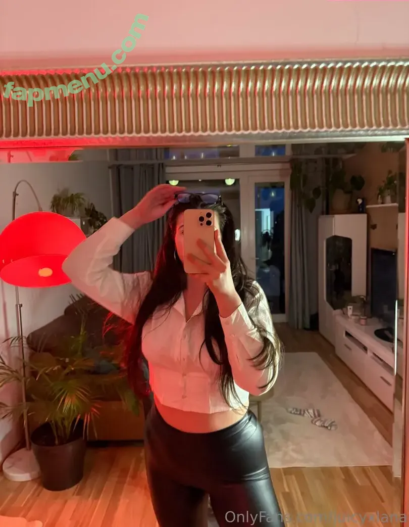 Juicyxlana nude photo #0048 (lana.bvb09)