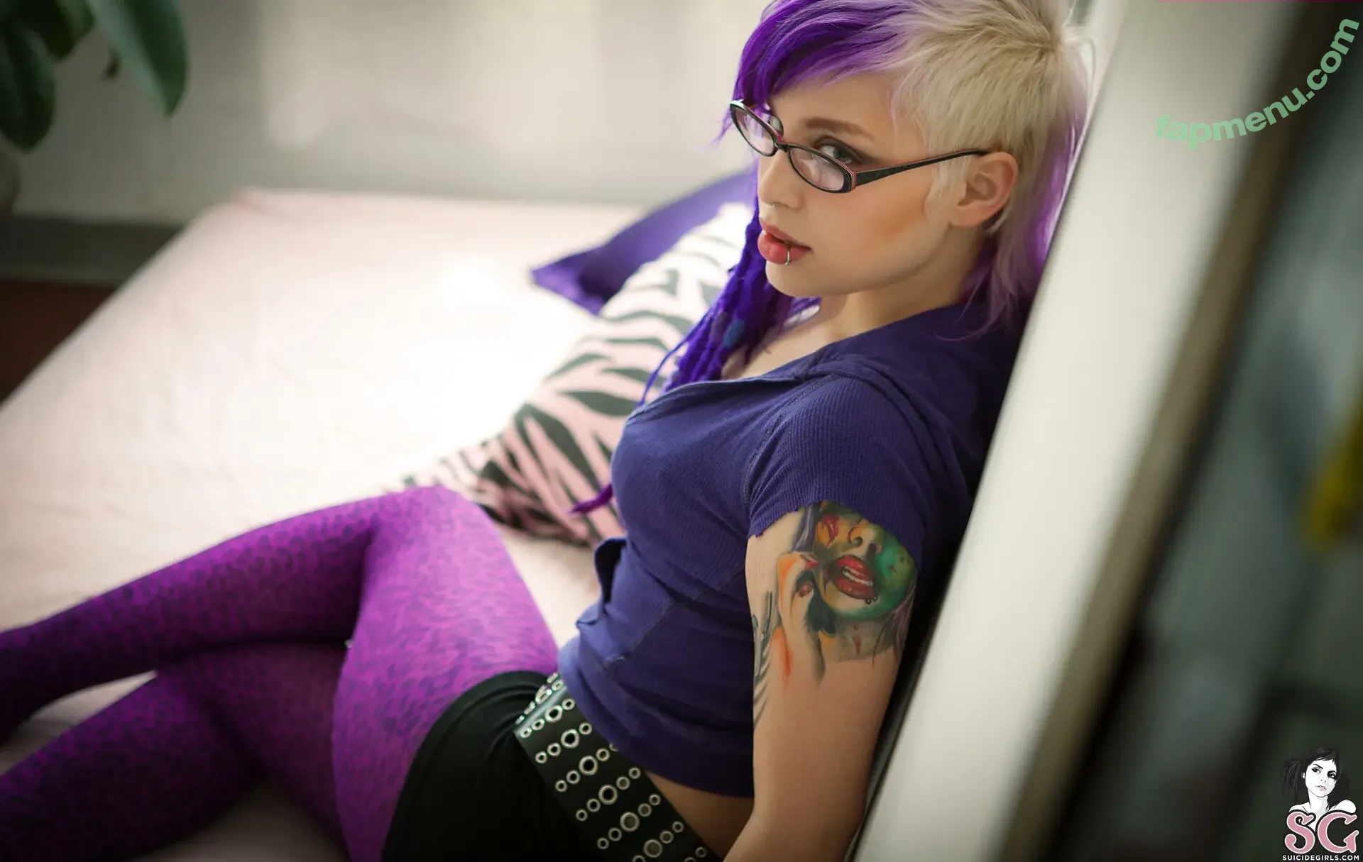 Juke SG nude photo #0016 (Juke SG)