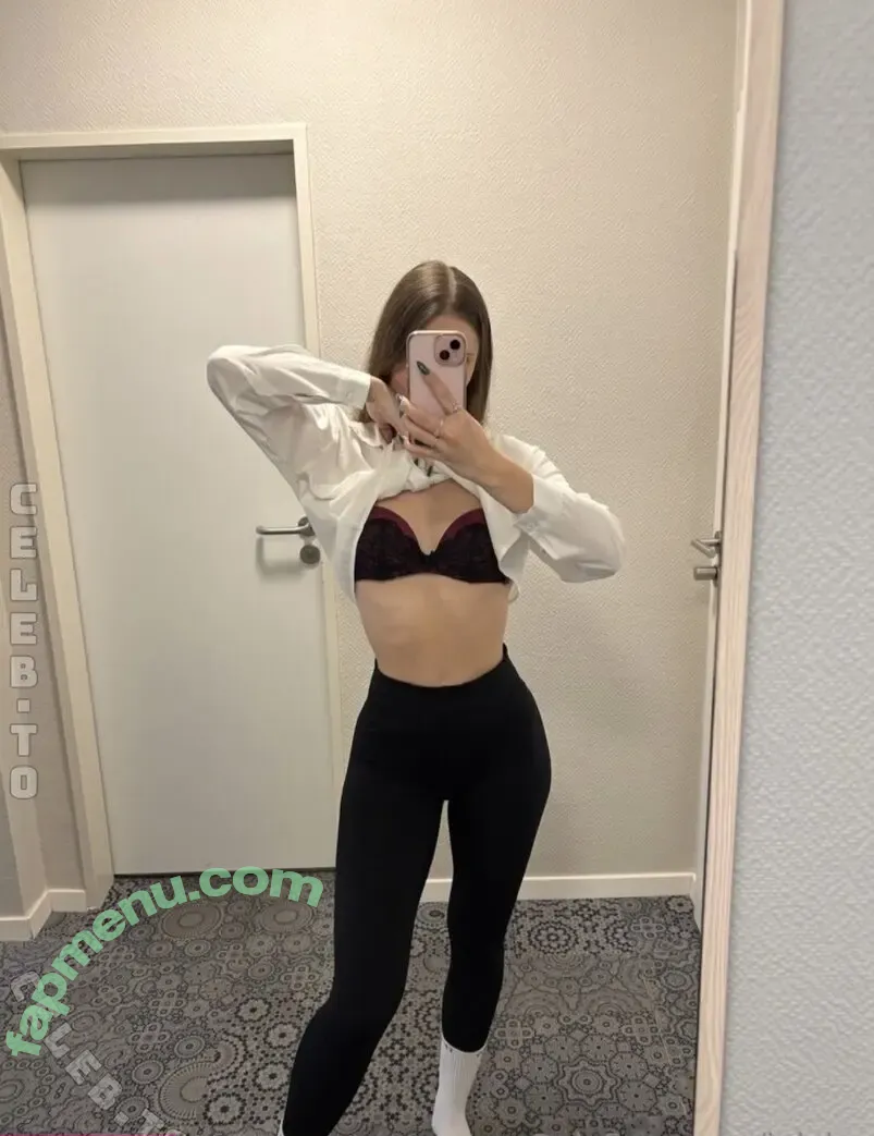 julabe nude photo #0051 (Julabe__)