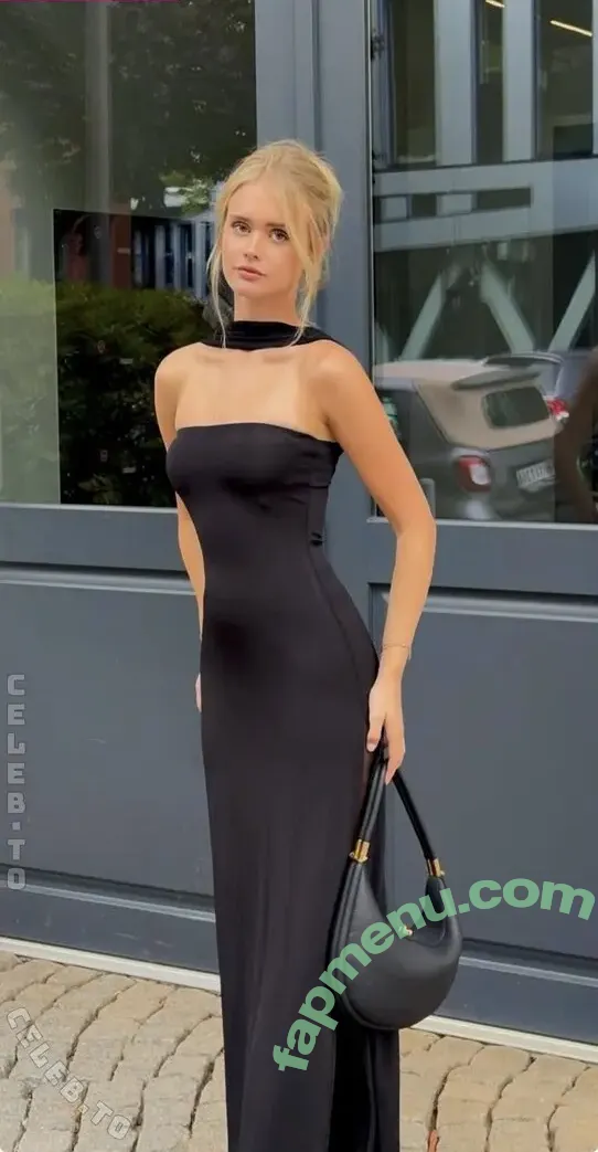 Jule Jensen nude photo #0016 (julejensen)