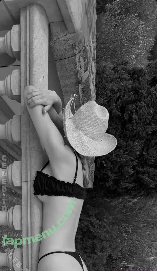 Julemariep nude photo #0091 (portfolio)