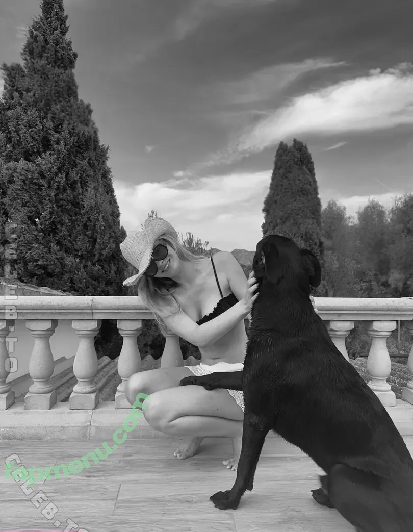 Julemariep nude photo #0093 (portfolio)