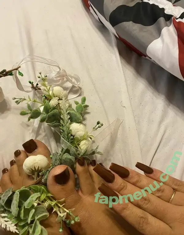 Julerri Amor nude photo #0120 (julerriamor / julerriamorrrr)