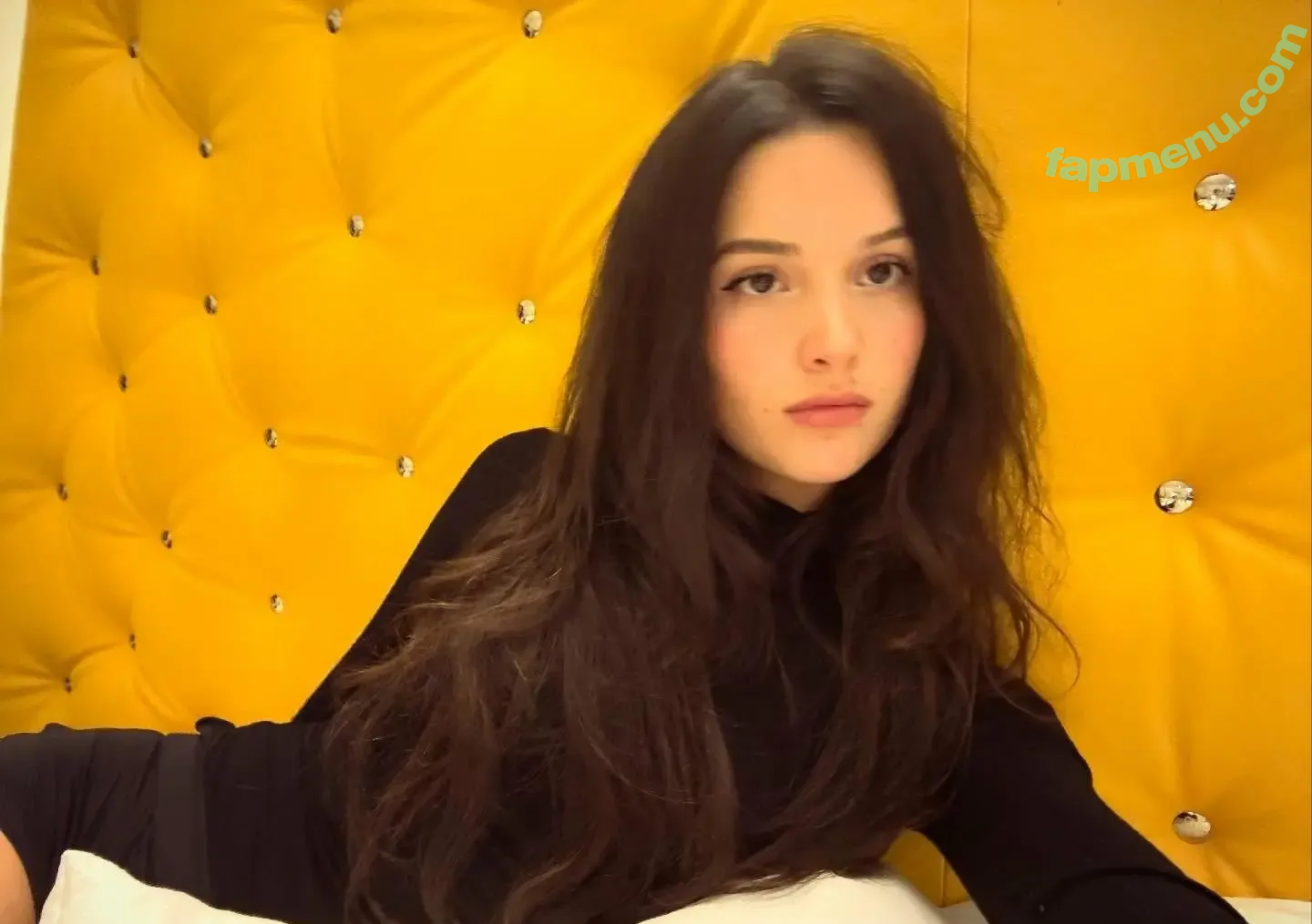 Jules LeBlanc/Annie LeBlanc nude photo #0016 (Jules LeBlanc / julesleblanc)