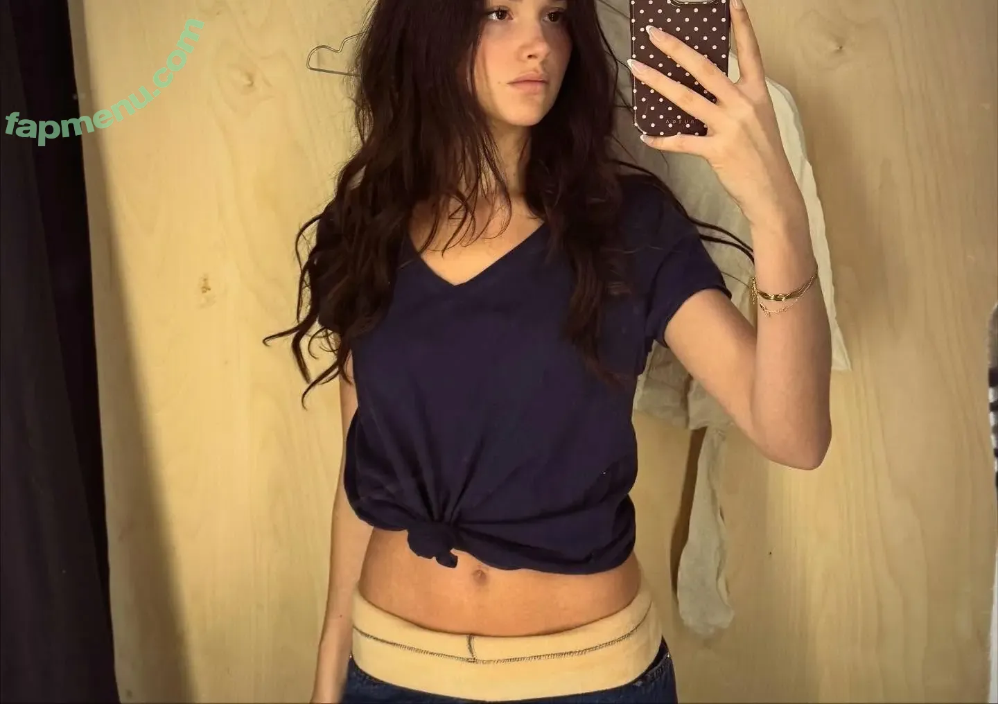 Jules LeBlanc/Annie LeBlanc nude photo #0020 (Jules LeBlanc / julesleblanc)