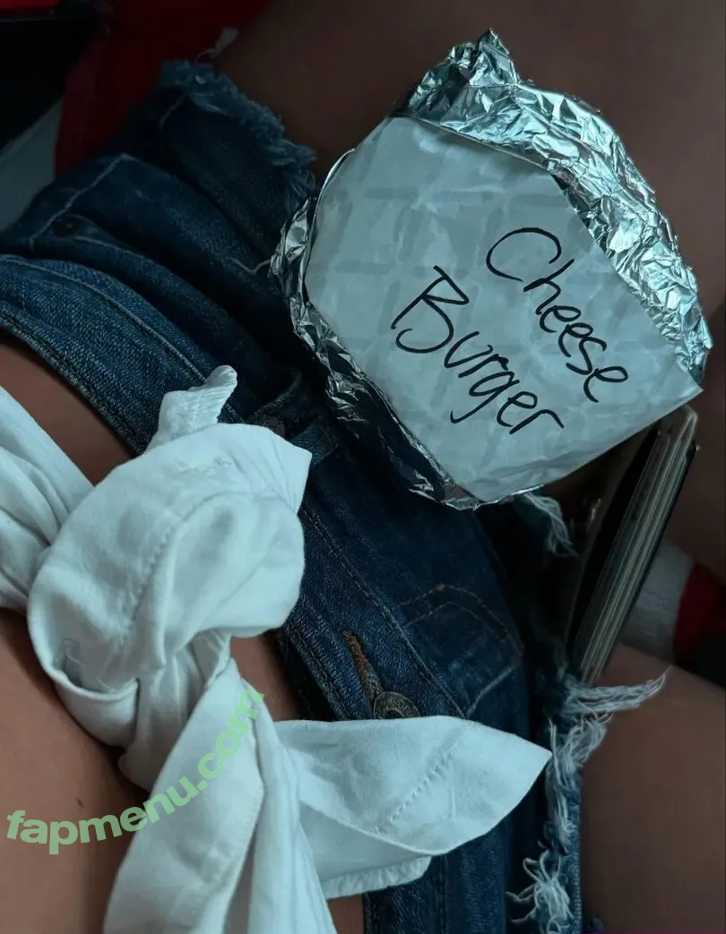 Jules LeBlanc/Annie LeBlanc nude photo #0022 (Jules LeBlanc / julesleblanc)