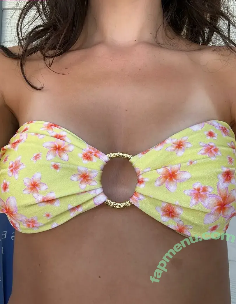 Jules LeBlanc/Annie LeBlanc nude photo #0023 (Jules LeBlanc / julesleblanc)