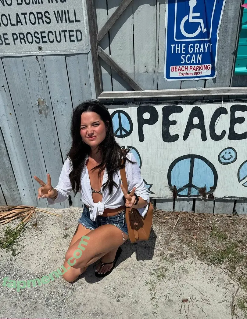 Jules LeBlanc/Annie LeBlanc nude photo #0027 (Jules LeBlanc / julesleblanc)