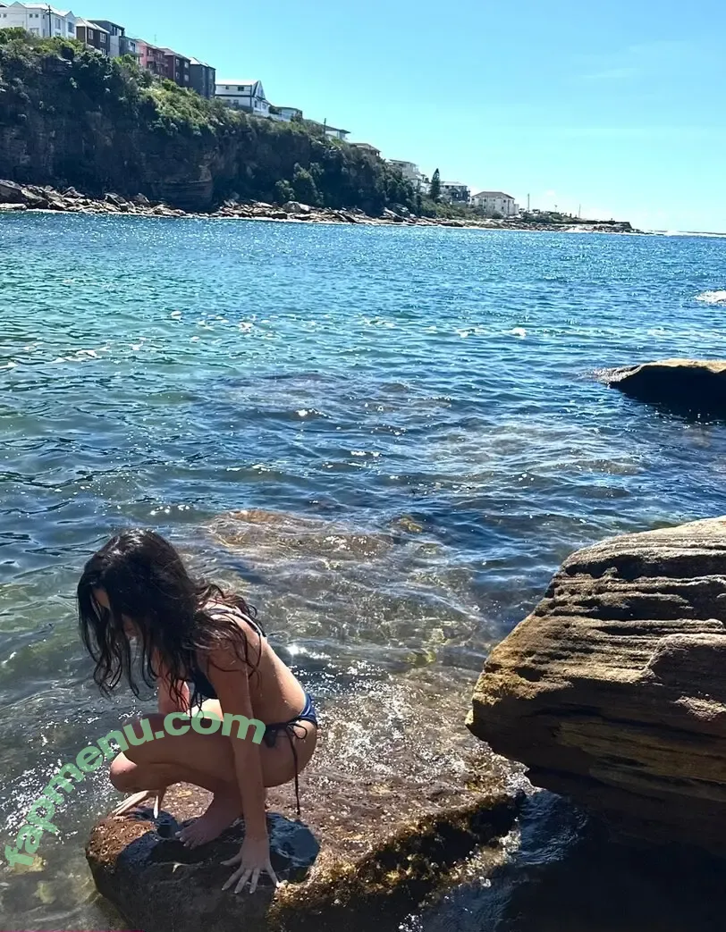 Jules LeBlanc/Annie LeBlanc nude photo #0042 (Jules LeBlanc / julesleblanc)