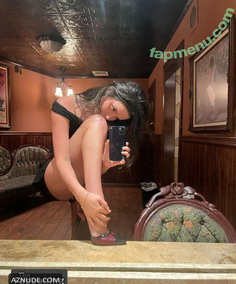 Jules LeBlanc nude photo #0170 (Annie LeBlanc / julesleblanc)