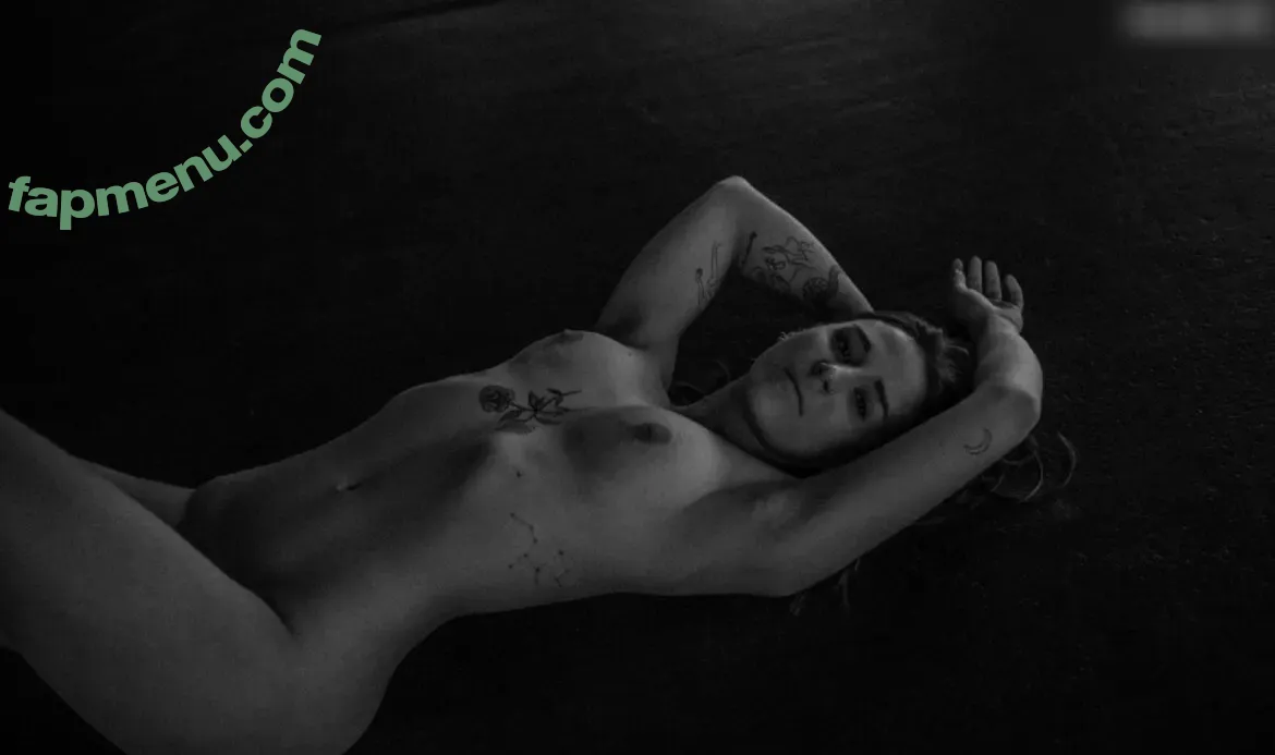 Jules Vogel nude photo #0005 (julesvogel)