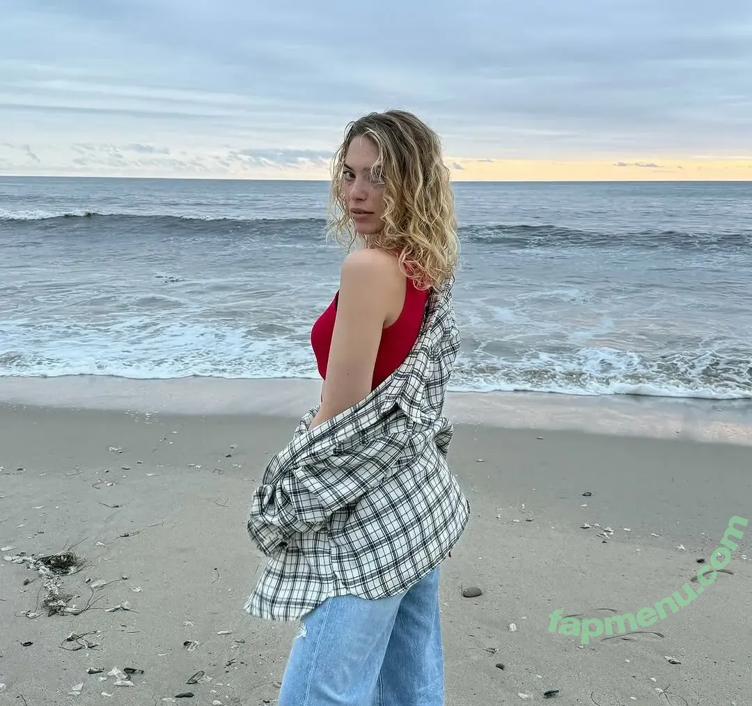 Julesgambit nude photo #0007 (Julesgambit)