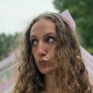 juleskuc / julesari / tamagotchilera nude photo #0006