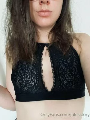 julesstory / bella_brixton / julesstoryxo nude photo #0014