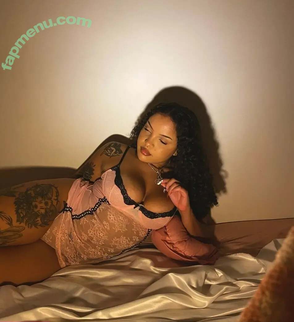 julha nude photo #0079 (The.otherjulha / j_lha)