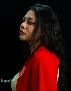 Julia Alvarenga / julinhafuracaoo / kjuliak nude photo #0135