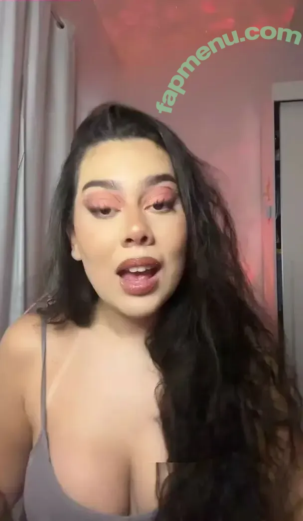 Julia Alvarenga nude photo #0037 (julinhafuracaoo / kjuliak)