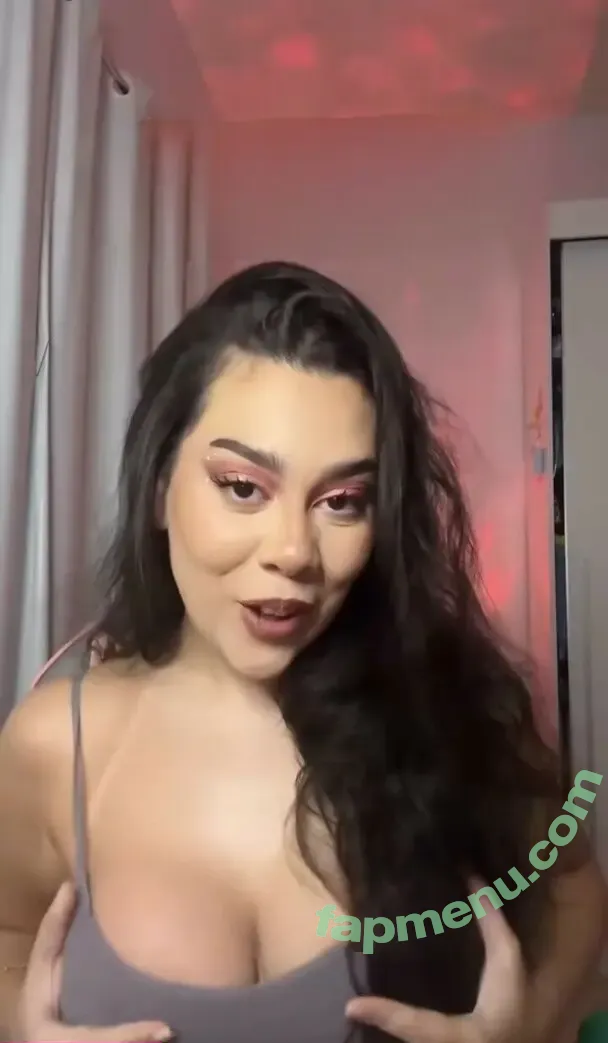 Julia Alvarenga nude photo #0041 (julinhafuracaoo / kjuliak)