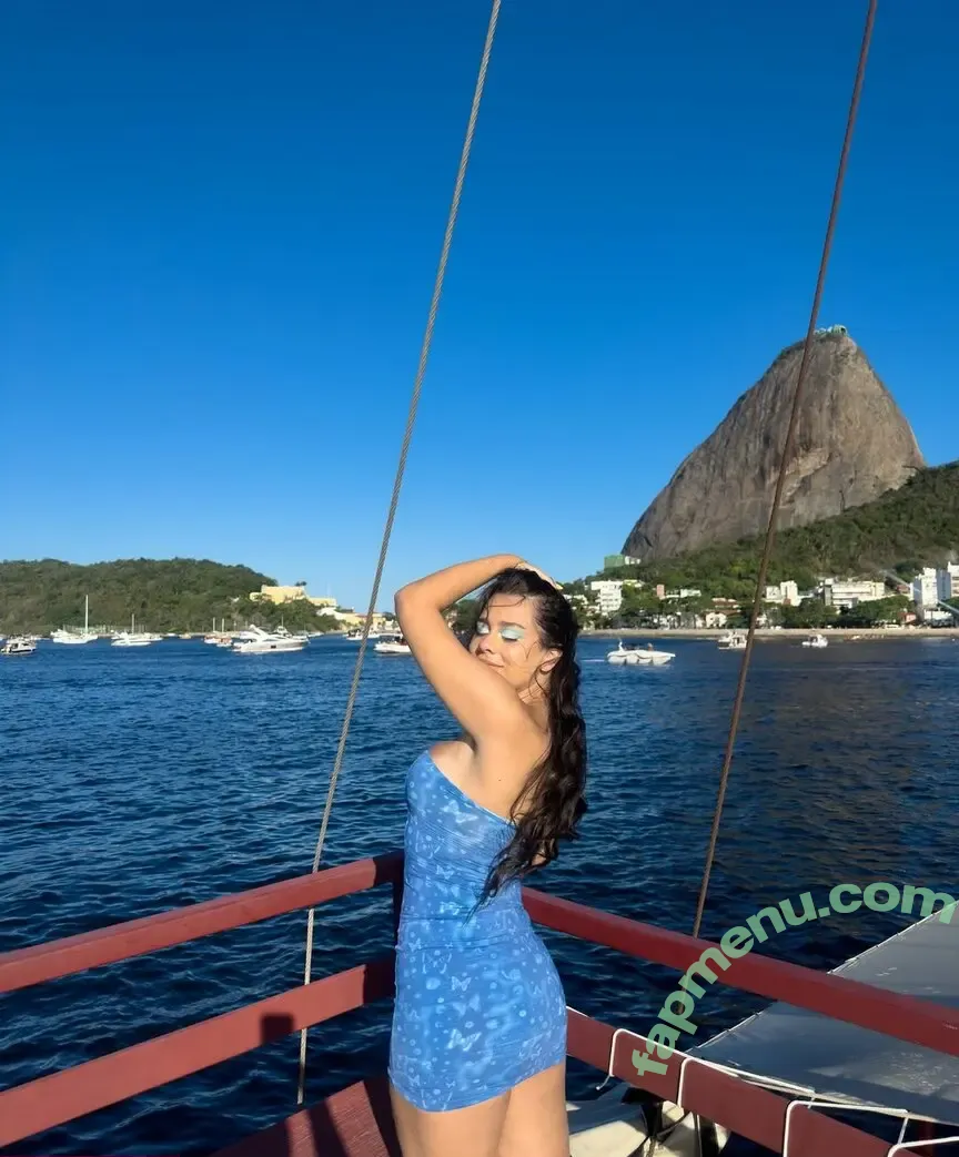 Julia Alvarenga nude photo #0072 (julinhafuracaoo / kjuliak)