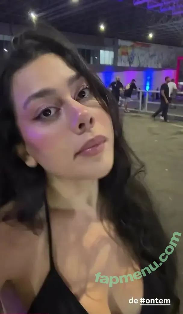 Julia Alvarenga nude photo #0145 (julinhafuracaoo / kjuliak)