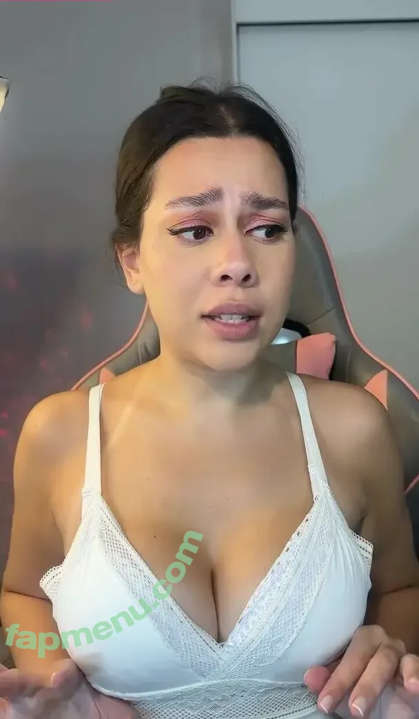 Julia_alvarengaa nude photo #0019 (Julia_alvarengaa)