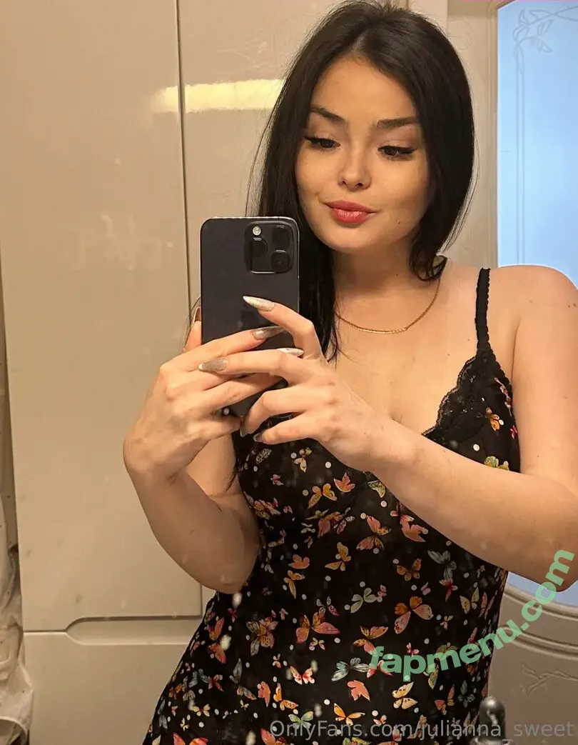 julia_astoria nude photo #0018 (julia_ny)