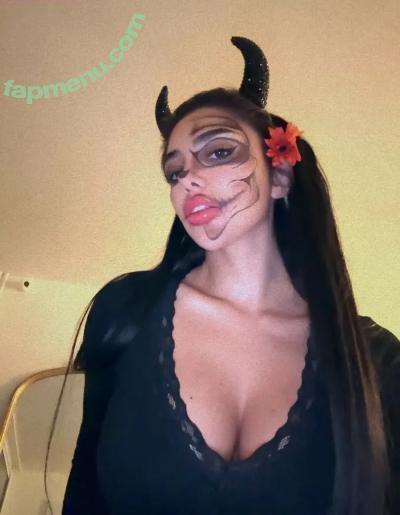 Julia Bayonetta nude photo #0123 (JuliaBayonetta / julia.bayonetta)