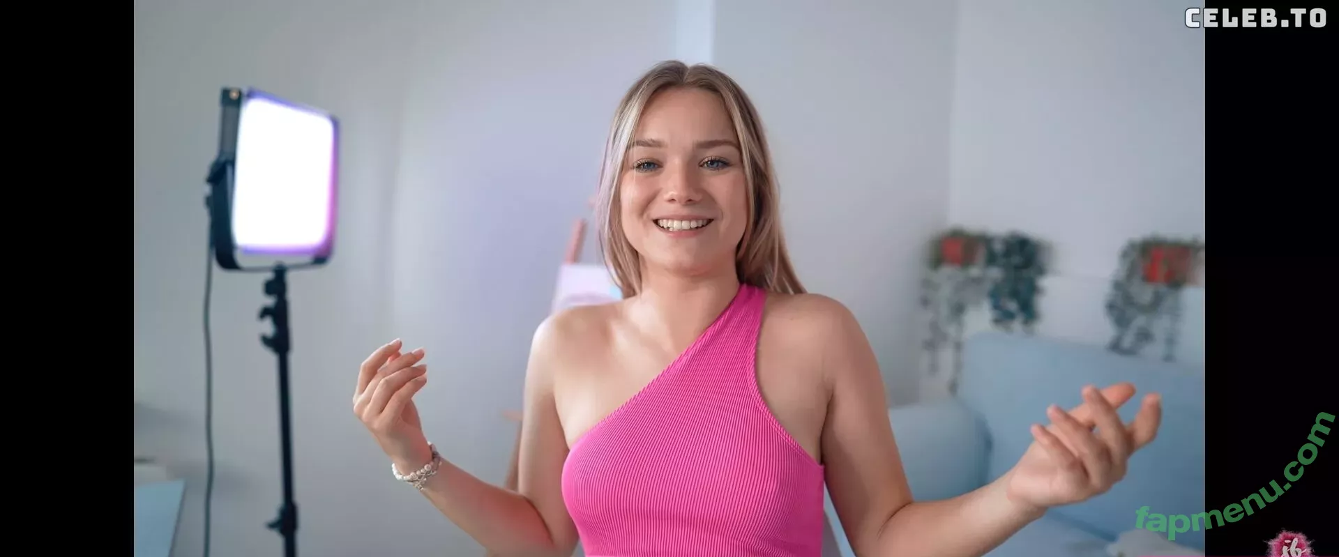 Julia Beautx nude photo #0055 (JuliaBeautx / julia_beautx)