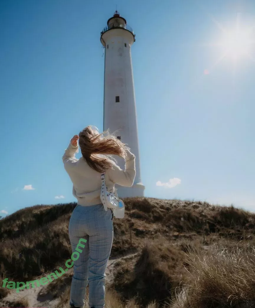 Julia Beautx nude photo #0154 (JuliaBeautx / julia_beautx)