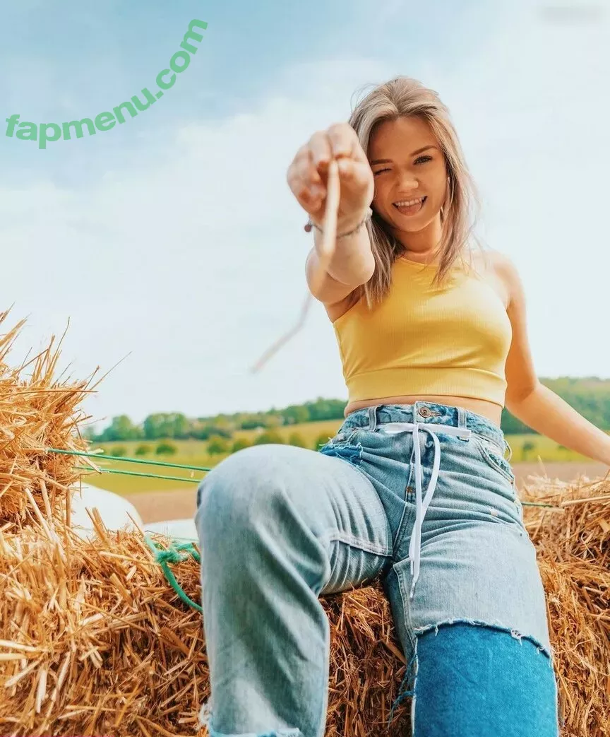 Julia Beautx nude photo #0169 (JuliaBeautx / julia_beautx)