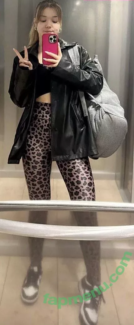 Julia Beautx nude photo #0186 (JuliaBeautx / julia_beautx)