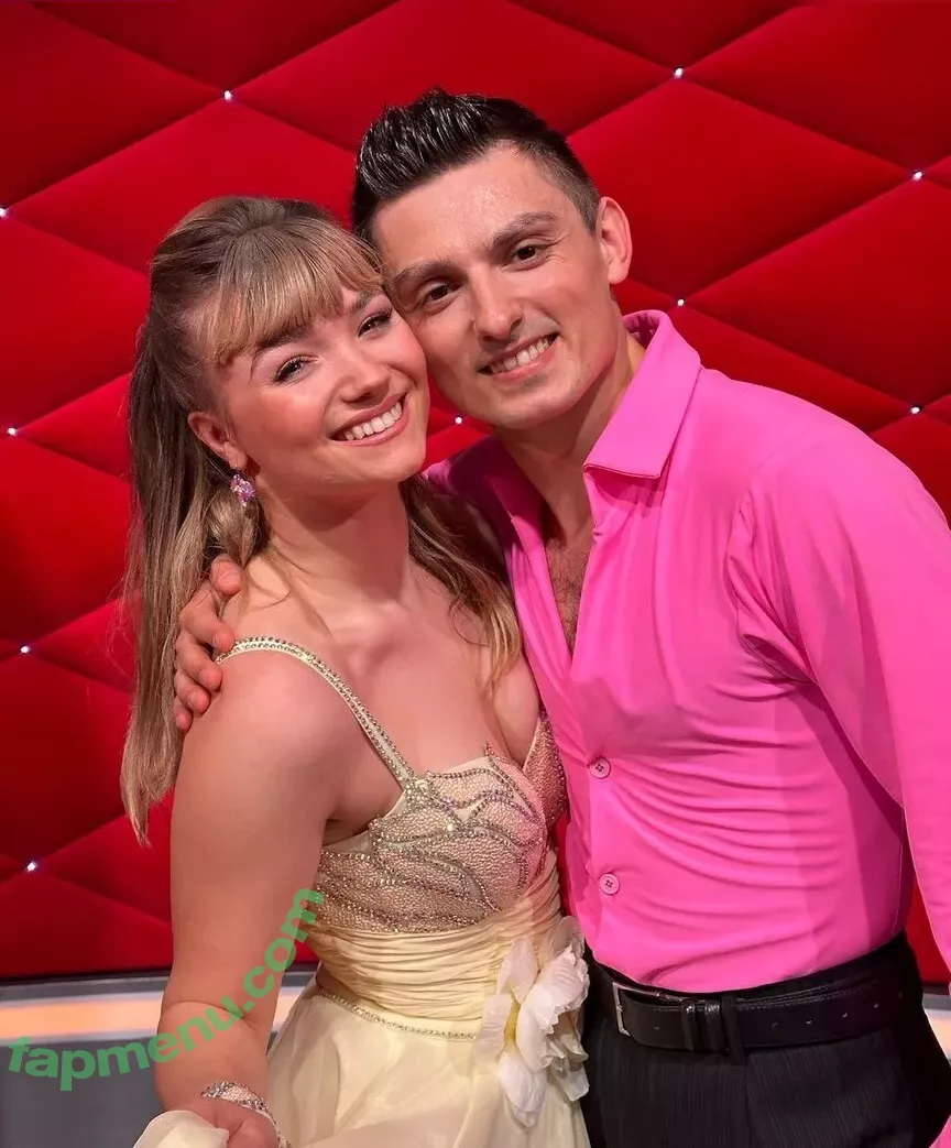 Julia Beautx nude photo #0201 (JuliaBeautx / julia_beautx)