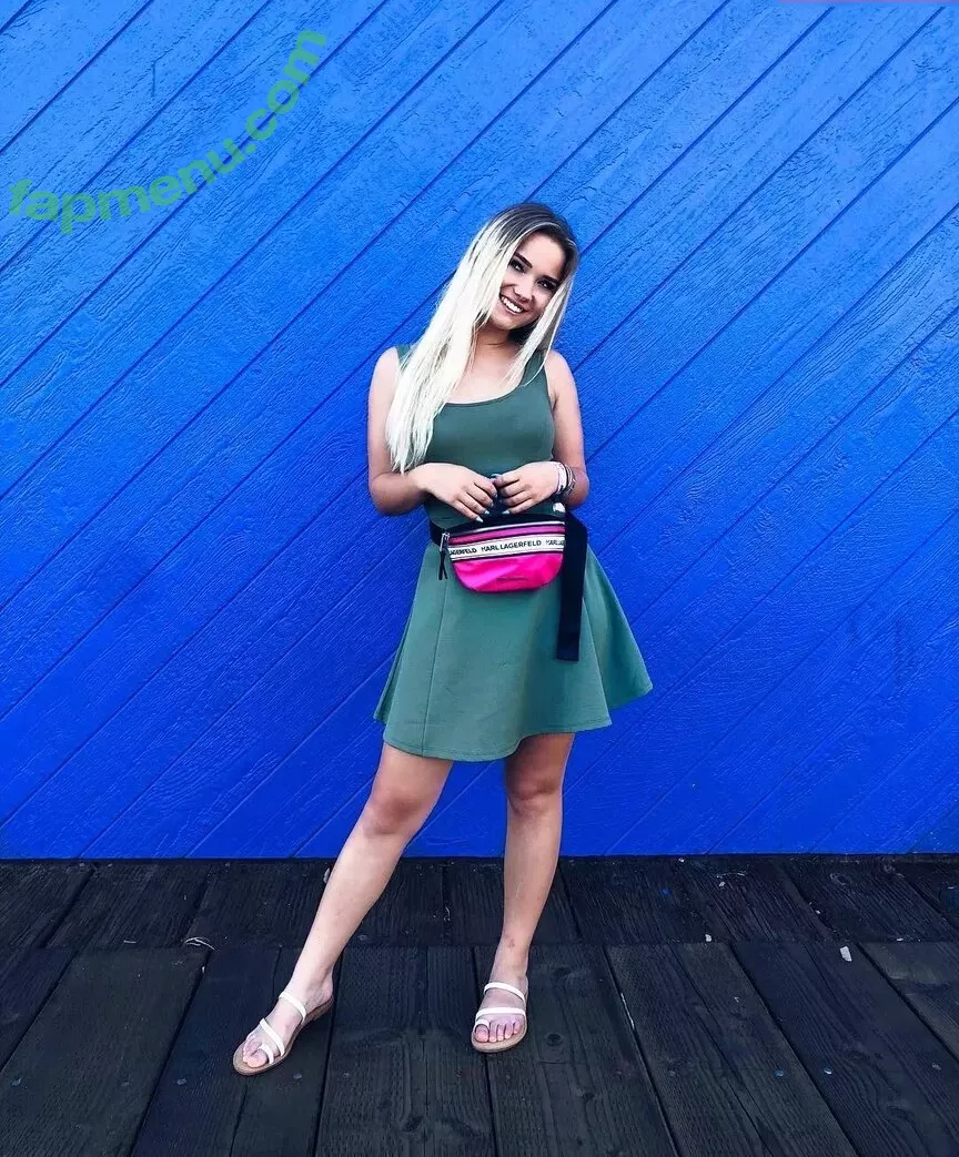 Julia Beautx nude photo #0287 (JuliaBeautx / julia_beautx)