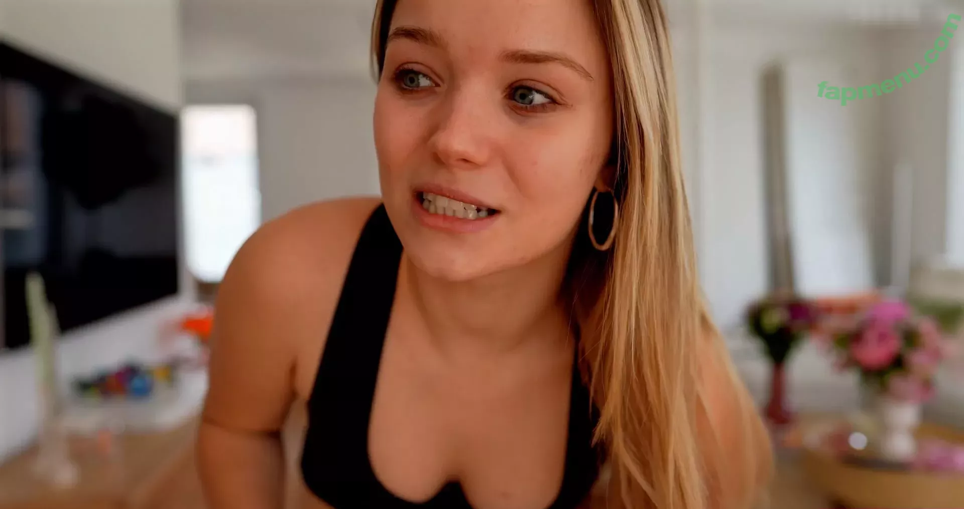 Julia Beautx nude photo #1325 (julia_beautx / juliabeautx)