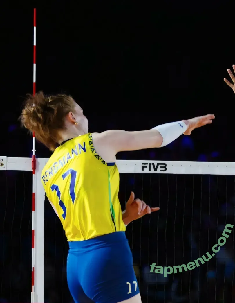 Julia Bergmann nude photo #0058 (juliabergmann6)