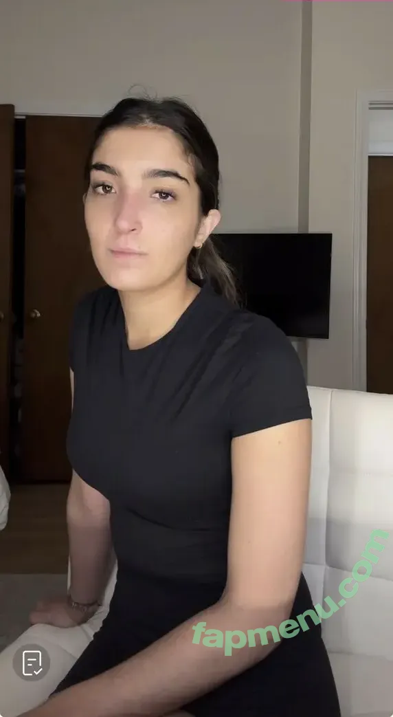 Julia Bladd nude photo #0054 (juliambladd)