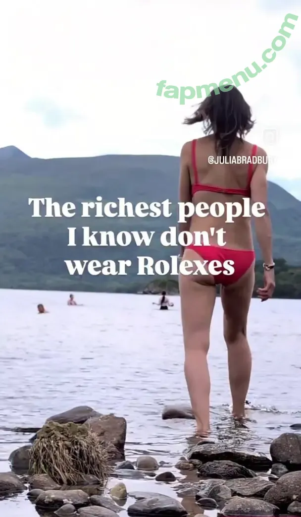 Julia Bradbury nude photo #0073 (Showing Breasts / therealjuliabradbury)