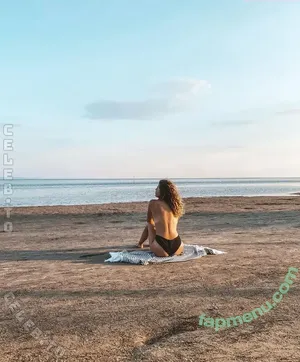 Julia Breuing / julia.breuing nude photo #0013