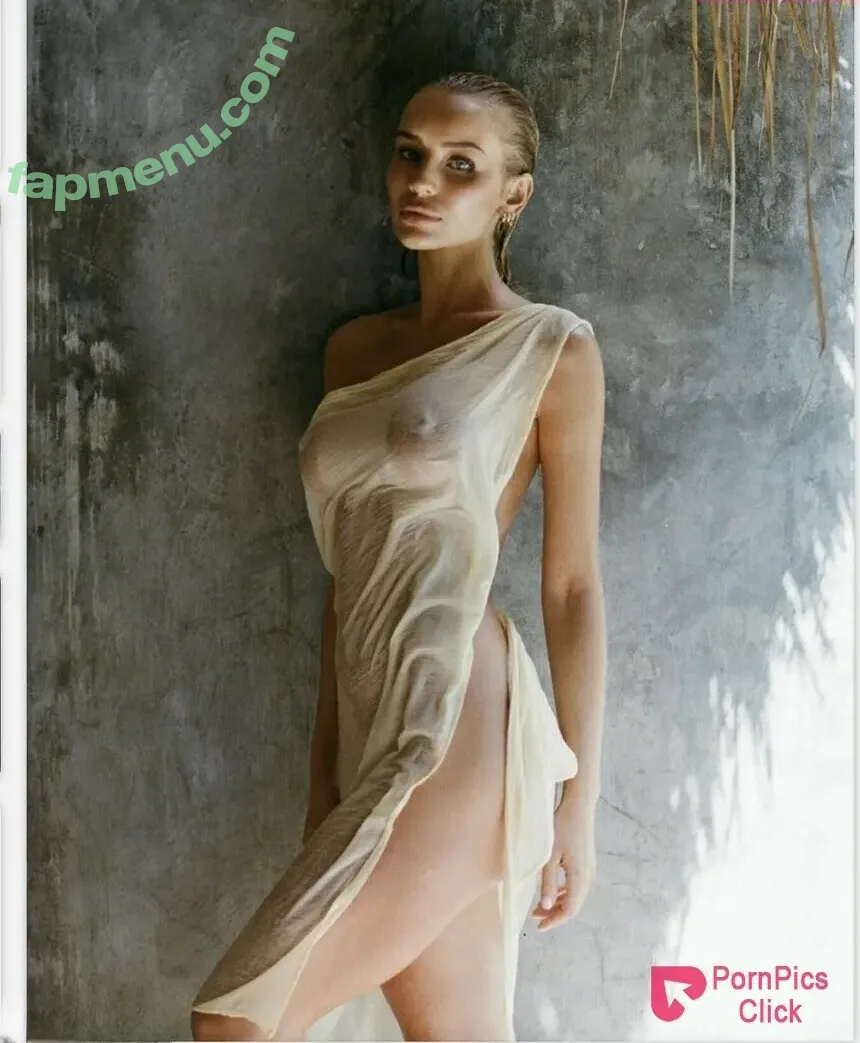 Julia Cavanagh nude photo #0016 (Julia Cavanagh)