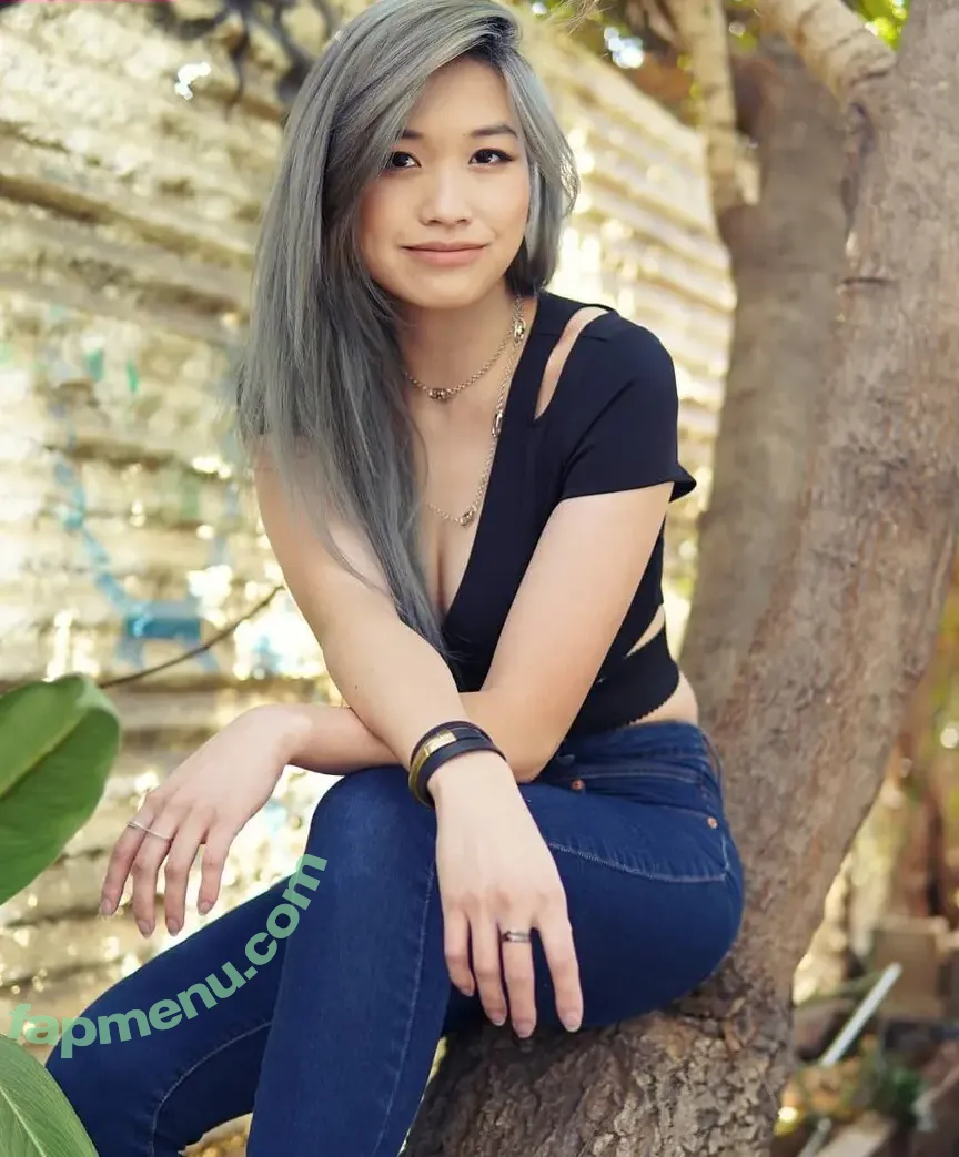 Julia Chow nude photo #0002 (Just Kiddings / xblueapplez)