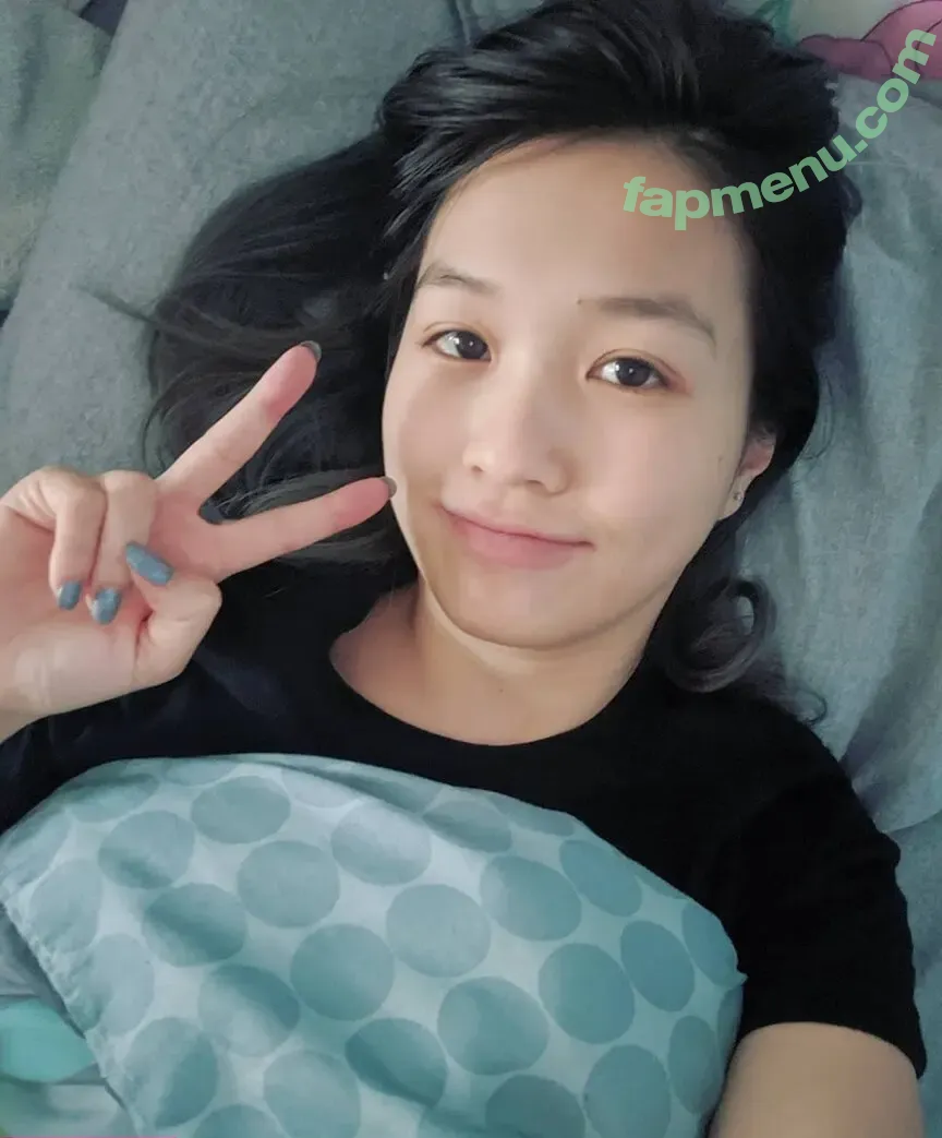Julia Chow nude photo #0017 (Just Kiddings / xblueapplez)