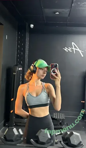 Julia Dicesare / julia_dicesare nude photo #0044