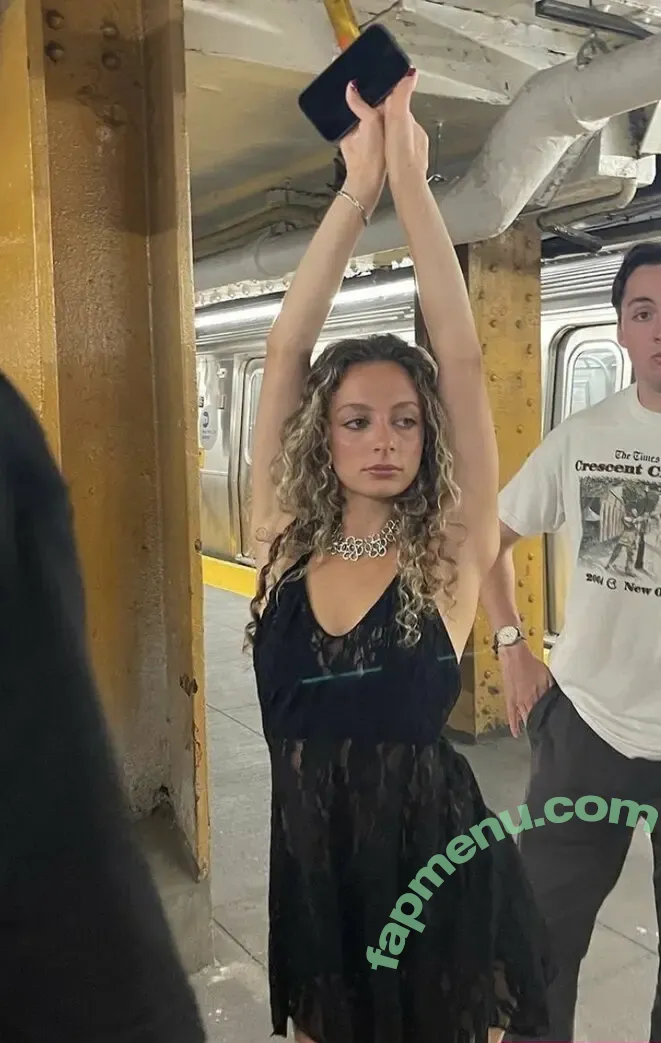 Julia Dicesare nude photo #0053 (julia_dicesare)