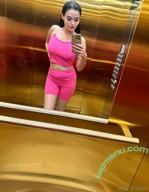 julia_embeer / juliaemberya nude photo #0009