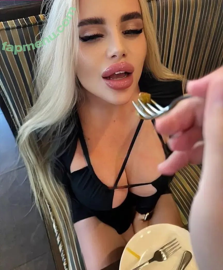 Julia Ferrari nude photo #0008 (Julia Ferrari)