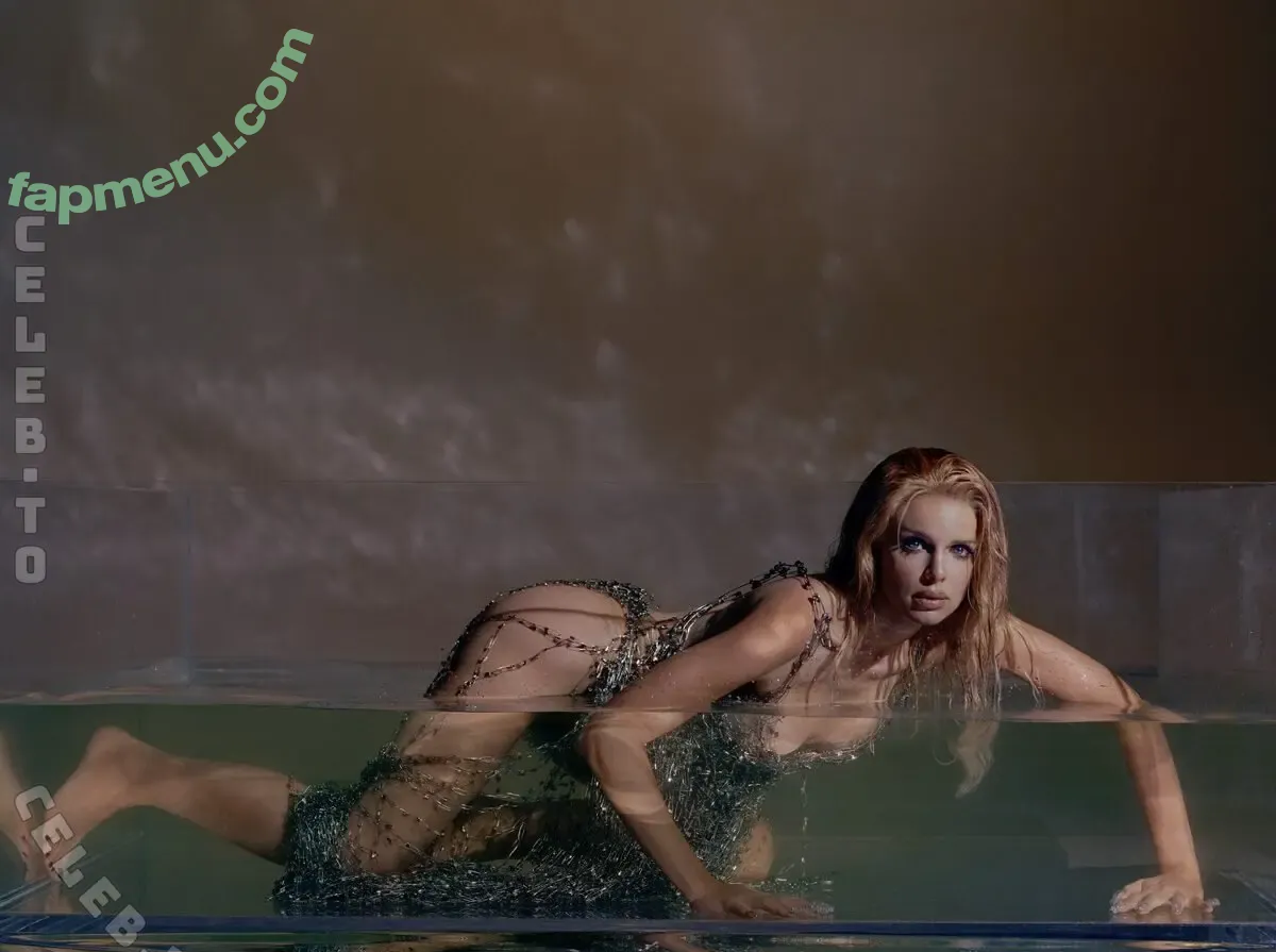 Julia Fox nude photo #0275 (Uncut Gems / juliafox / juliafoxx)