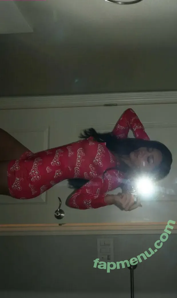 Julia Garcia nude photo #0122 (Ju Luz / ju.ga2 / realjuliagarcia)