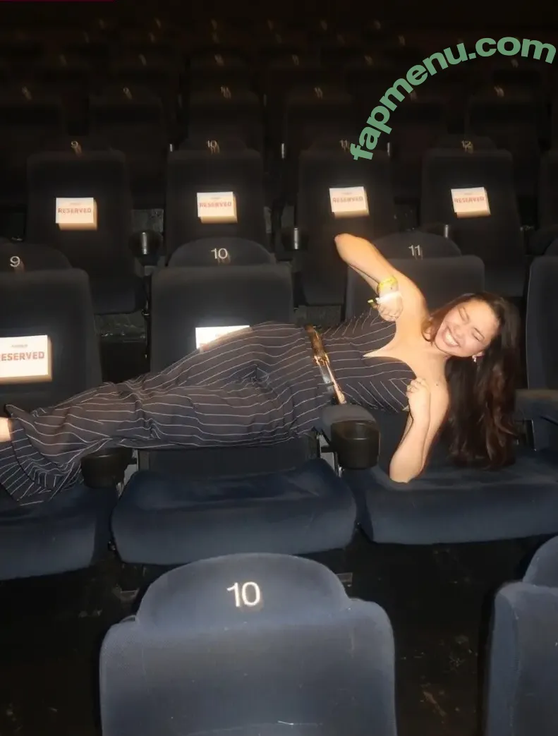 Julia Garcia nude photo #0192 (Ju Luz / ju.ga2 / realjuliagarcia)