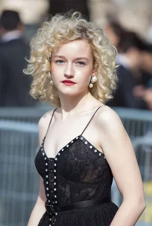 Julia Garner / juliagarnerofficial / ztyg_29 nude photo #0059