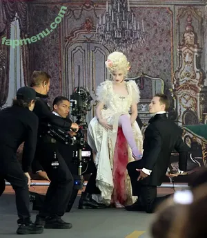 Julia Garner / juliagarnerofficial / ztyg_29 nude photo #0297